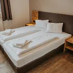 Conrad זאלבך הינטרגלם