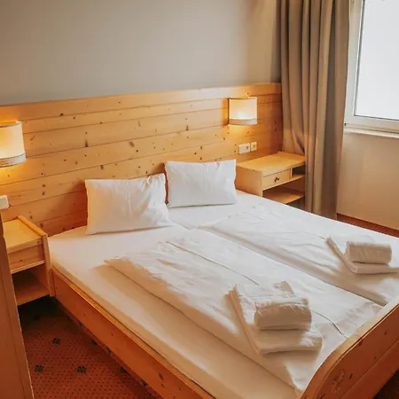 Conrad سالباخ هينترغليم